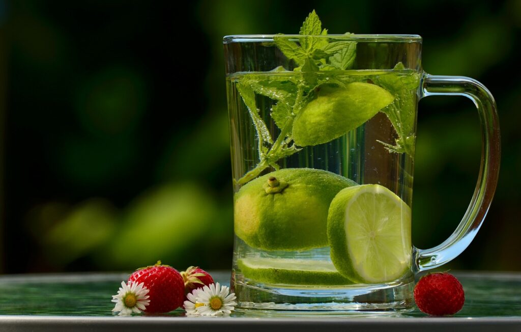 drink, lime, water, cup, lime water, detox, detox water, lemon balm, strawberries, fruits, glass, beverage, refreshment, thirst, wellness, organic, natural, drink, nature, drink, water, detox, detox, detox, detox, detox, fruits, wellness, wellness, wellness, wellness